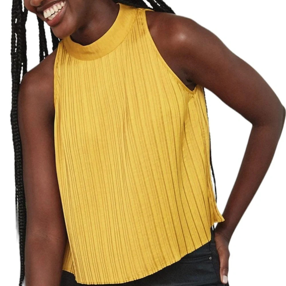 RW & co pleaded Satin mock neck Mustard Yellow crop sleeveless jumper top